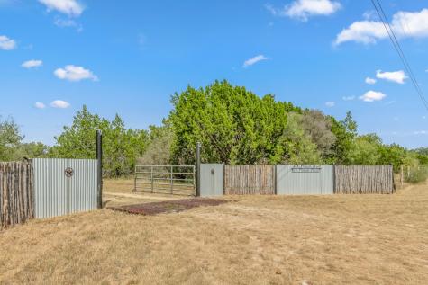 677 Kahn Drive Rio Frio TX 78879