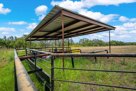 1379 Barker-rogers Road Harper TX 78631