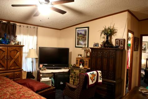 190 Leigh Circle Mountain Home TX 78058