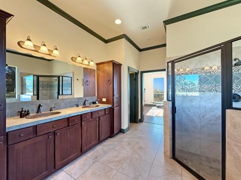 425 Youngblood Trail Mountain Home TX 78058