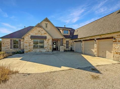 425 Youngblood Trail Mountain Home TX 78058