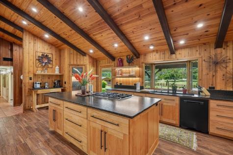 722 Lacey Oak Parkway Kerrville TX 78028