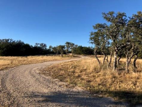 933 Quarry Road London TX 76854