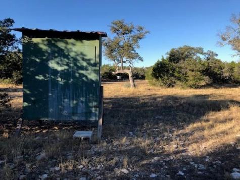 933 Quarry Road London TX 76854