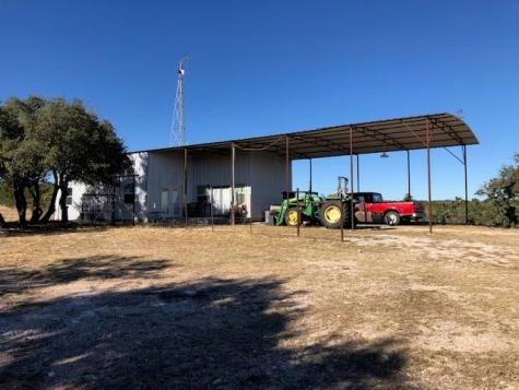 933 Quarry Road London TX 76854