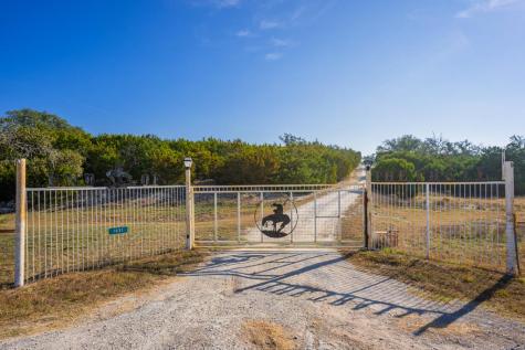 1031 Fm 479 Mountain Home TX 78058