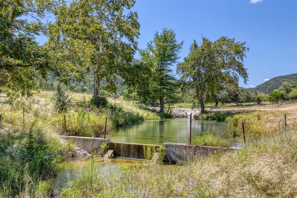 2242 Patterson Creek Road Leakey TX 78873