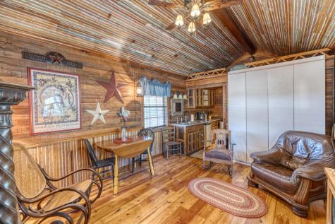 2242 Patterson Creek Road Leakey TX 78873
