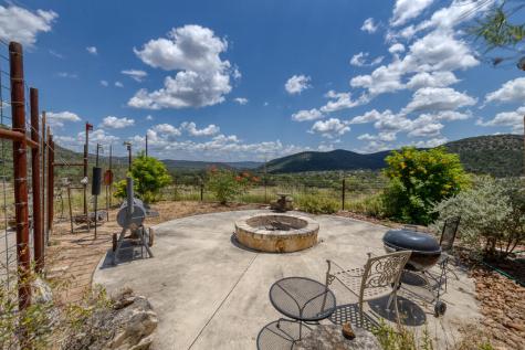 2242 Patterson Creek Road Leakey TX 78873