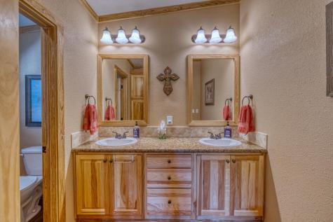 2242 Patterson Creek Road Leakey TX 78873