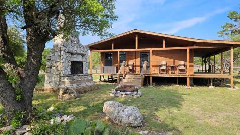11695 County Road 350 Barksdale TX 78828
