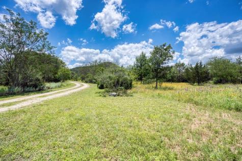 801 Mickle Creek Road Medina TX 78055