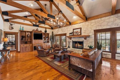 521 Bluff Creek Road Center Point TX 78010