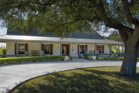 521 Bluff Creek Road Center Point TX 78010