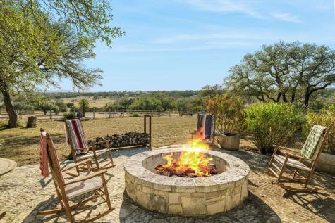 521 Bluff Creek Road Center Point TX 78010