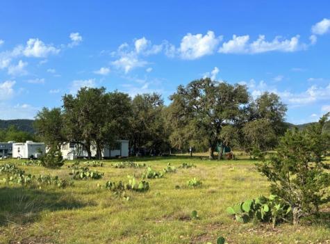 622 A&b County Road 353 Barksdale TX 78828