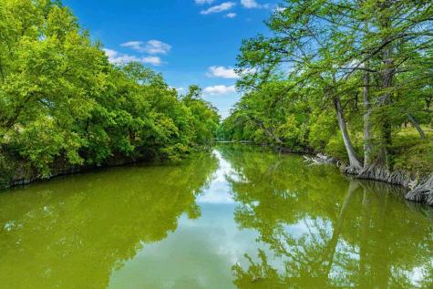 105A Oleander Road Comfort TX 78013