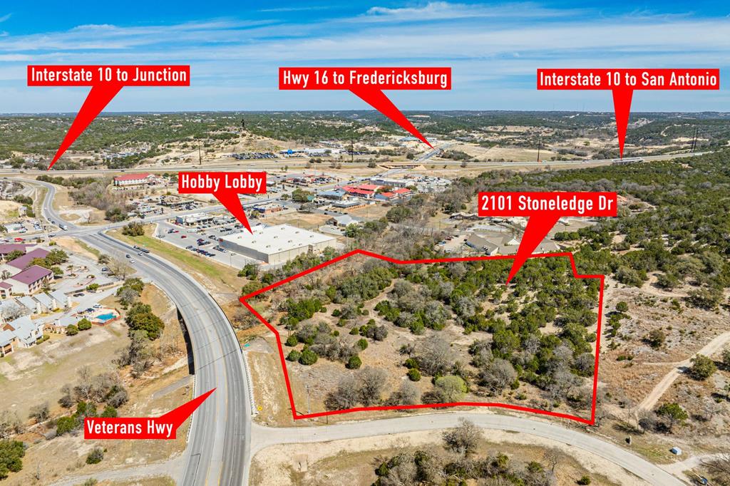 2101 Stoneledge Drive Kerrville TX 78028