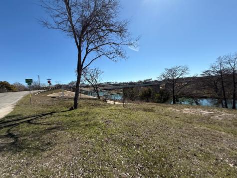 3147/49 Riverside Drive Kerrville TX 78028