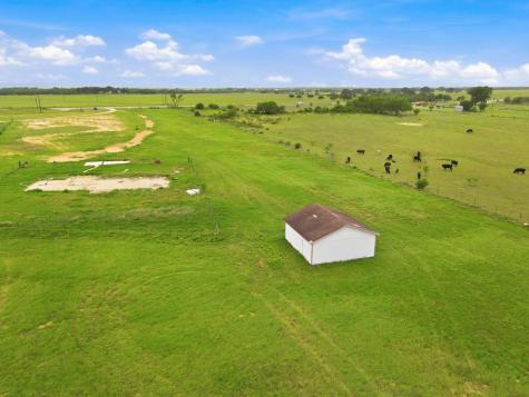4488 Highway 97 Floresville TX 78114