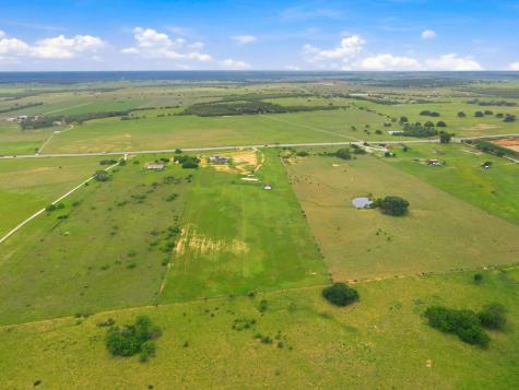 4488 Highway 97 Floresville TX 78114