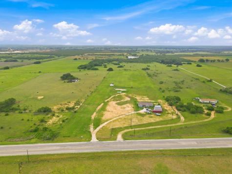4488 Highway 97 Floresville TX 78114