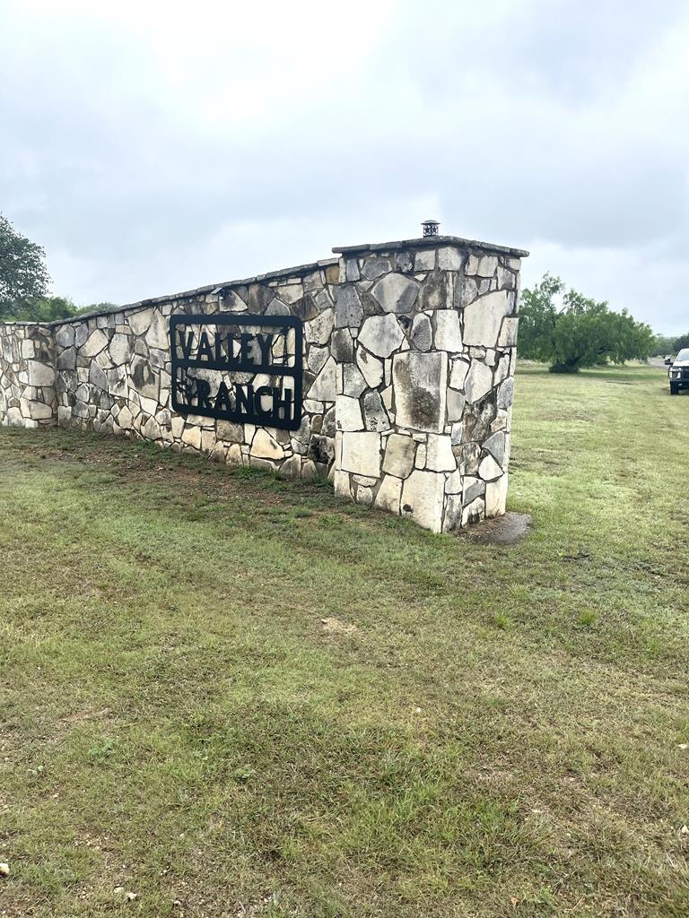 35 Cardinal Drive Camp Wood TX 78833