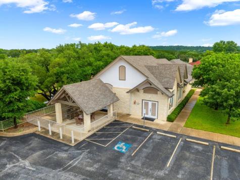 2002 Bordeaux Drive Kerrville TX 78028