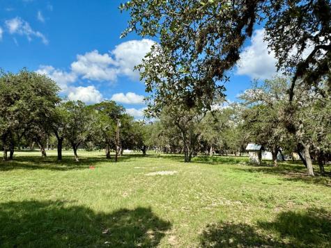101 Patterson Road Leakey TX 78873