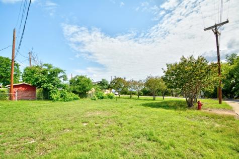 127 Village Drive Kerrville TX 78028