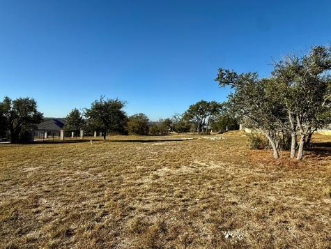 1018 Comanche Hills Drive Kerrville TX 78028