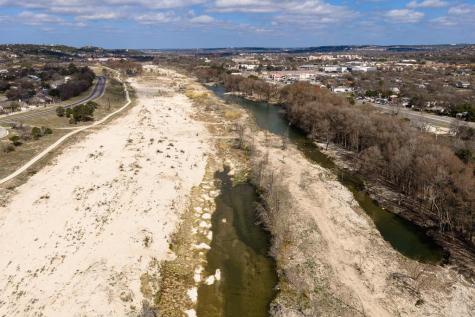 2106 Waterfront Kerrville TX 78028