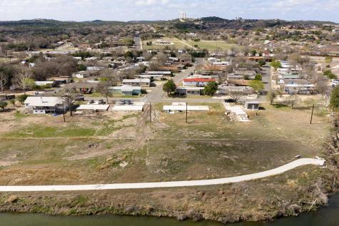 2106 Waterfront Kerrville TX 78028