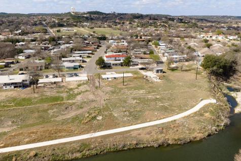 2106 Waterfront Kerrville TX 78028