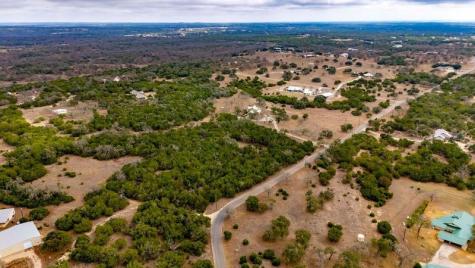 00 Oak Alley Kerrville TX 78028