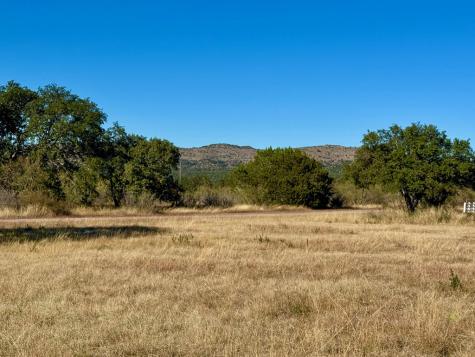 416 Oriole Drive Camp Wood TX 78833