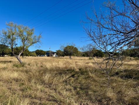 416 Oriole Drive Camp Wood TX 78833