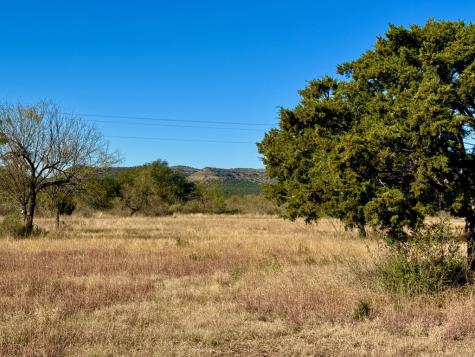 416 Oriole Drive Camp Wood TX 78833
