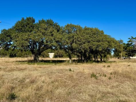 416 Oriole Drive Camp Wood TX 78833