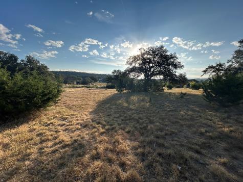 105 Lakebridge Trail West Ingram TX 78025