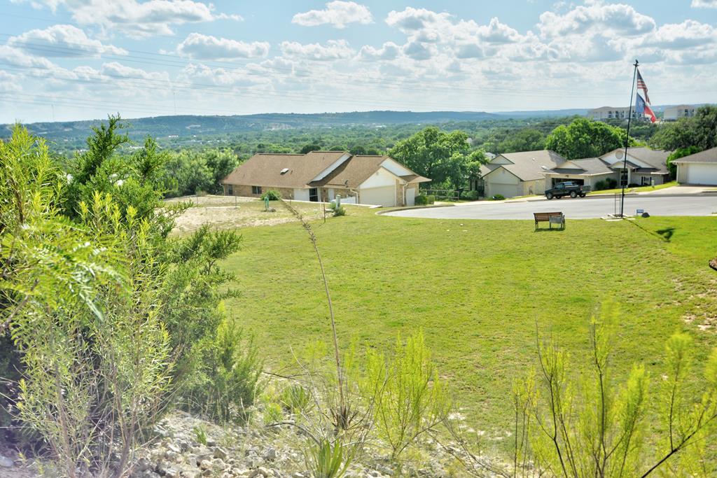 306 Vantage Circle Kerrville TX 78028