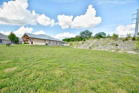 306 Vantage Circle Kerrville TX 78028