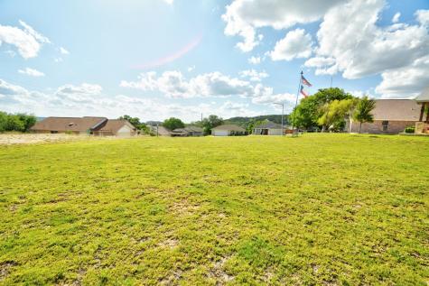 306 Vantage Circle Kerrville TX 78028