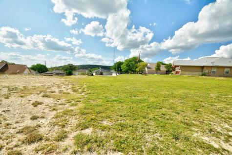 306 Vantage Circle Kerrville TX 78028