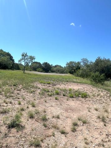 613 Oriole Avenue Camp Wood TX 78833