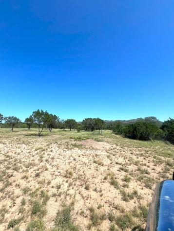 613 Oriole Avenue Camp Wood TX 78833
