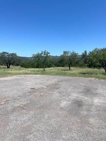 613 Oriole Avenue Camp Wood TX 78833