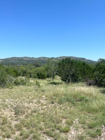 613 Oriole Avenue Camp Wood TX 78833
