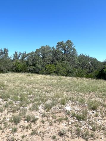 613 Oriole Avenue Camp Wood TX 78833