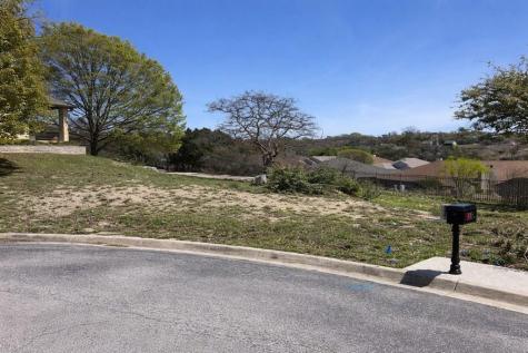 2005 Cordoba Avenue Kerrville TX 78028